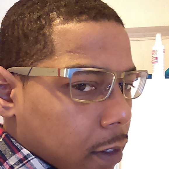 Meet your Posher, Cesar - Picture 2 of 2